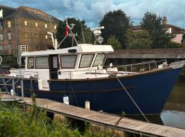 Sea Dream 42ft Beautiful 2 bedroom boat, hotel a Sandwich