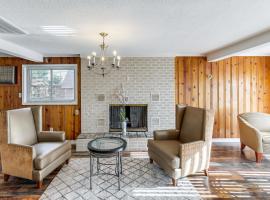 Carlsbad Home about 22 Mi to Natl Park!, hotell sihtkohas Carlsbad