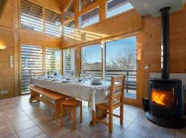 Chalet individuel 12 pers. à Montgésin, calme, proche pistes, parking dispo - FR-1-755-20