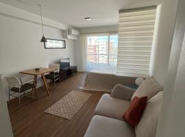 Hermoso monoambiente en Punta Carretas piso 8, ξενοδοχείο σε Μοντεβιδέο