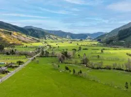 Pukeko Cottage - Marlborough Sounds Retreat