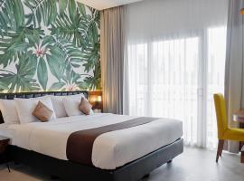 Front One Resort Magelang, hotel v mestu Magelang