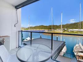 Blue on Blue Studio Room 1242, hotell sihtkohas Nelly Bay