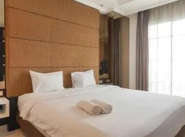 Best Homey and Strategic Studio at Bellezza Apartment By Travelio
