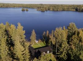 Stay North - Villa Katajala, hotel s vířivkou v destinaci Hämeenlinna