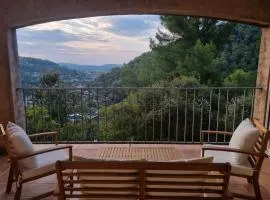Les terrasses de Toucas