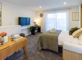 Luxury Studio With Balcony - Close to Supermarket