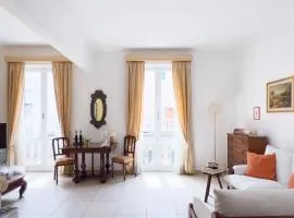 Queen Elena Luxury Apartment