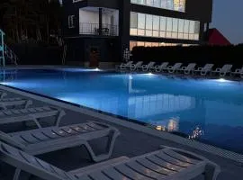 Avalon Hotel&Pool