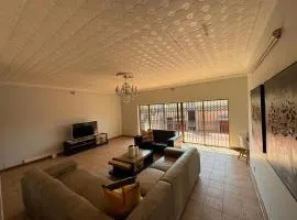 Leas Furnished Apartments Waterkloof
