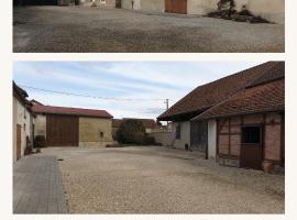 LA FERME DU PERE CAMILLE, hotel in Pars-lès-Romilly