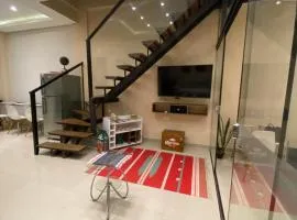 Casa de 2 pisos Del sur 1