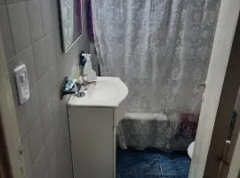 Habitacion 1 masculino 25 a 30 años 3 dias minimo