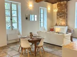 Une Nuit en Provence Appartement Authentique