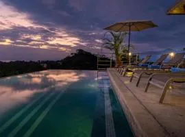 Villas Luxury Suites Pool QUEPOS COSTA RICA