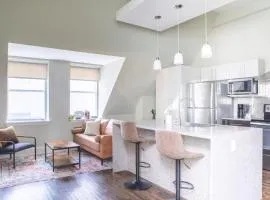 Downtown Luxury 1BR Loft