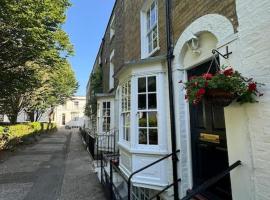 2 Bed Georgian cottage, Ramsgate, hotel em Ramsgate