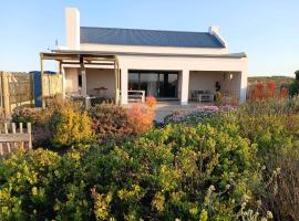 Camelot Cottages, pet-friendly hotel in Langebaan