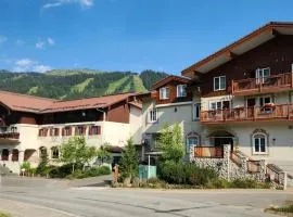 Sun Peaks Lodge