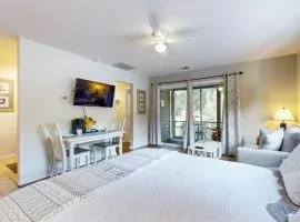 SB25B Clubhouse Villa Mini-Suite