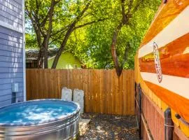Lux Summer at Dtwn, Pool, King Beds, Walk to 6St Eateries