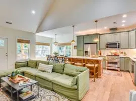 4 Mi to Ski Sapphire! Lakefront Cabin with Dock