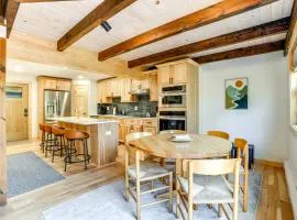 Skiers Paradise Townhome with Deck in Cortland!
