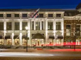 Post-Plaza Hotel & Grand Café