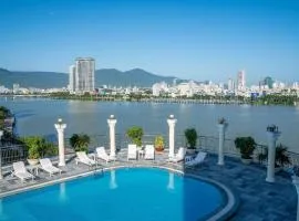 Senriver Hotel
