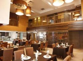 The Corporate Hotel and Convention Centre, hotel din Ulaanbaatar