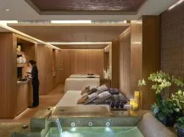 The Landmark Mandarin Oriental Hong Kong