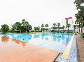 OYO 3247 Afira Rooms Aeropolis, hotel in Teko