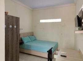 OYO 91332 City-m Urban Homestay, hotel v destinaci Mojokerto