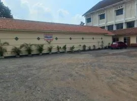 Hotel O Guest House Wijaya Syariah Near alun alun kota purwokerto