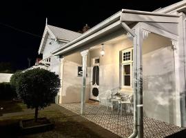 The Warra House，位于达博的酒店