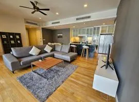 Resort Style Haven 3BR6pax St Mary KLCC Twin Towers View