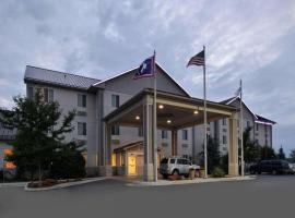 Comfort Inn & Suites, hotel v destinaci Riverton
