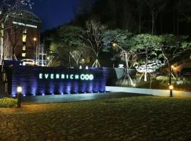 Everrich Hotel