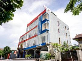OYO 3167 Andra Hotel, hotel en Pampang