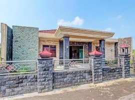 OYO 91353 Hotel Surya Andesa