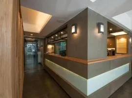 Cozy At 9 Hotel And Kitchen