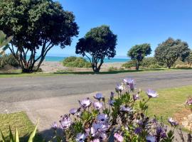 Oceanside oasis, hotel golf di Haumoana