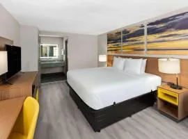 Days Inn & Suites by Wyndham Vicksburg
