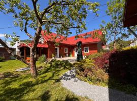 Chalupa Barborka, hotel com piscinas em Star&aacute; Bystrica