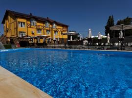 СИТИЙ КОВБОЙ, hotel 3 estrellas en Leznevo