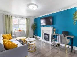 Gunwharf Quays & Station - 4 Beds with Free Parking