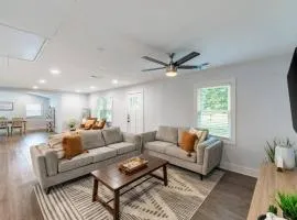 Charming Modern Cozy Home!