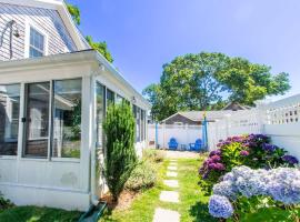 2 Min Walk to the Ocean Central A C, hotell sihtkohas Harwich