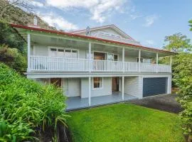 Escape North - 2 - 6 Bedrooms 14 Guests Max
