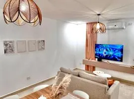 Departamento boutique centrico, nuevo y moderno con 3 habitaciones y 2 baños en calle caseros - Bonavista Rentals